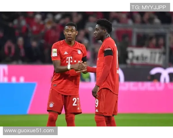 戴维斯恢复训练进展顺利预计很快回归拜仁合练