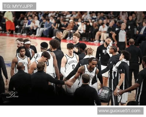 卡梅隆托马斯赞曾凡博篮球智慧与文化交流的双重贡献