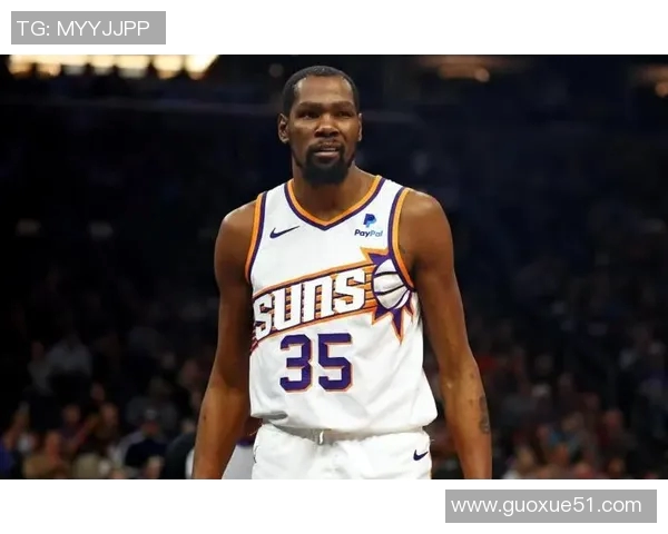 杜兰特赞阿门持球能力出色三分球自信决策无懈可击 杜兰特赞阿门持球能力出色三分球自信决策无懈可击