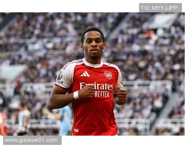 前裁判解析廷伯点球争议：身体接触延续至禁区上半身犯规更易被识别