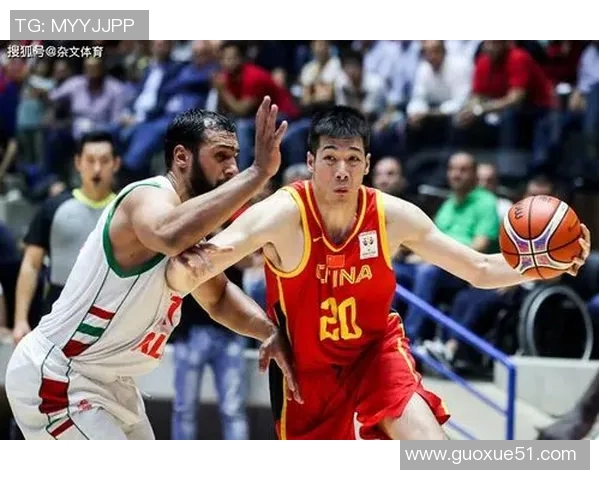 比尔西蒙斯看好黄蜂前景期待三球表现提升赢得球迷信任