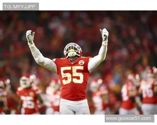 里德强调防守是球队核心特质训练中需不断磨练以赛场表现为目标 里德强调防守是球队核心特质训练中需不断磨练以赛场表现为目标