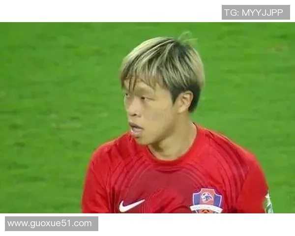 梅州客家茹子楠远射破门领先青岛海牛罗德里格射门中柱未果