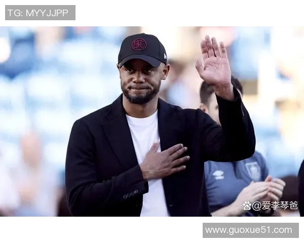 拜仁希望孔帕尼劝说于帕续约强调足球价值胜于金钱 拜仁希望孔帕尼劝说于帕续约强调足球价值胜于金钱