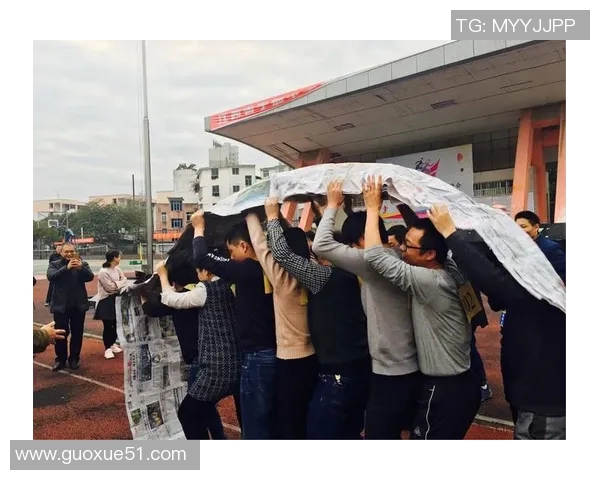 贺信传情寄祝福庆祝佳节共迎美好未来的温馨寄语