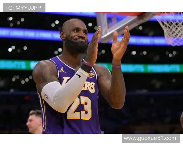 湖人失误频繁如被抄截马刺利用转换进攻给予惩罚 湖人失误频繁如被抄截马刺利用转换进攻给予惩罚