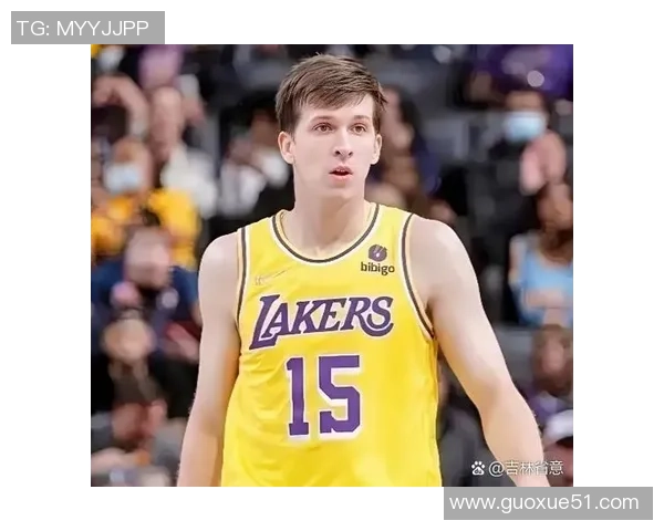 本赛季球队进攻变化显著里弗斯指出更多球员积极冲击篮下