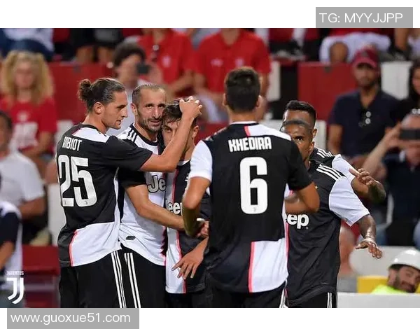 尤文图斯门将平索里奥因左腿腓肠肌受伤将缺席一段时间