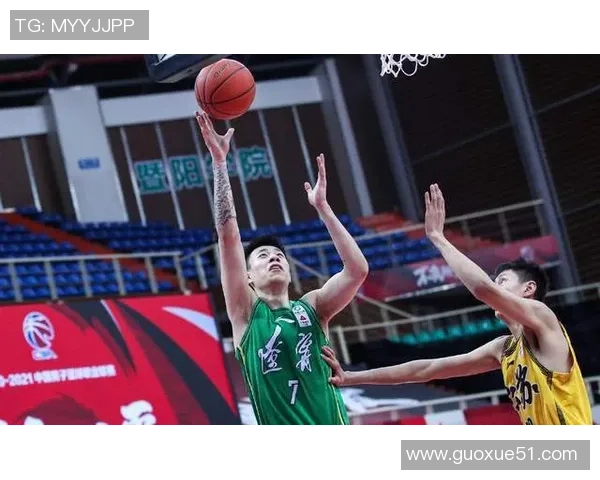 媒体人称庞峥麟运球技巧堪比郭艾伦引发热议