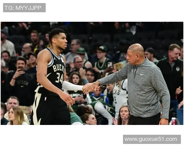 NBA赛事分析：火箭战胜活塞森林狼力克湖人勇士遭遇开拓者快船击败太阳