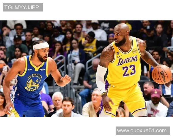 詹姆斯缺阵湖人勇士对决预测湖人胜率略高于勇士