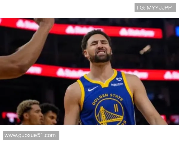 克莱状态低迷半场表现惨淡仅得3分4篮板1助攻